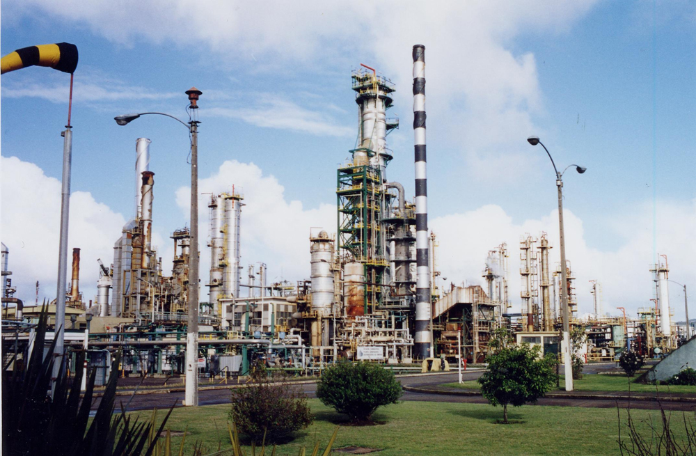 The refinery is currently undergoing a complete shutdown.