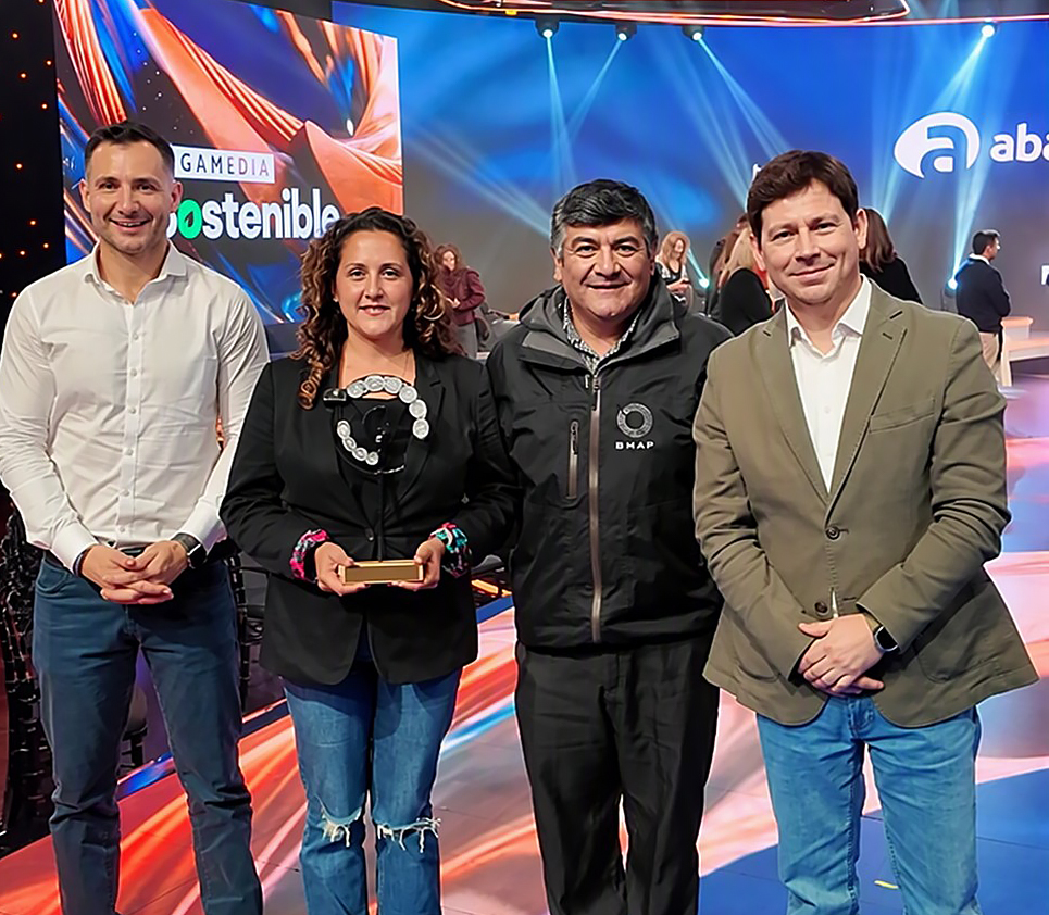 El reconocimiento fue otorgado al proyecto “Reciclaje orgánico y reciclaje barrial”.