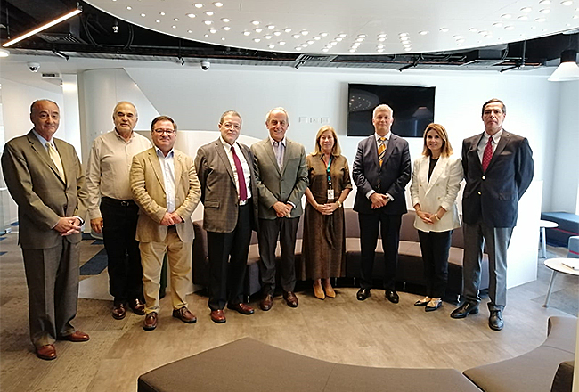 Rodrigo Manubens, José Luis Mardones, Marcos Varas, Rodrigo Azócar, Fernando Massú, Ana Holuigue, Claudio Huepe, Consuelo Raby y Julio Aranis.