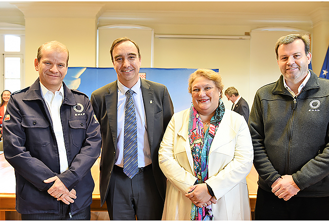 Julio Friedmann (izquierda) y Pablo Martínez (derecha), representaron a ENAP.