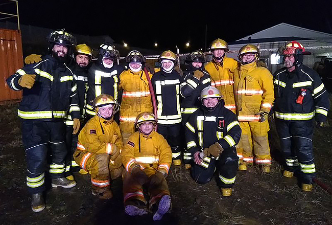 Las Brigadas de Respuesta a Emergencias de ENAP se capacitan entrenando constantemente para actualizar sus conocimientos.